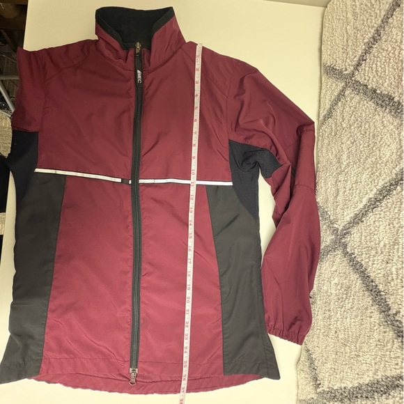MEC Women’s Medium Vintage Maroon Lightweight Running Jacket Light Reflecting - Picture 8 of 10